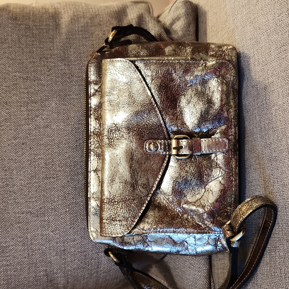 Patricia Nash Avellion Metallic Cracked Leather Crossbody Bag - Gold